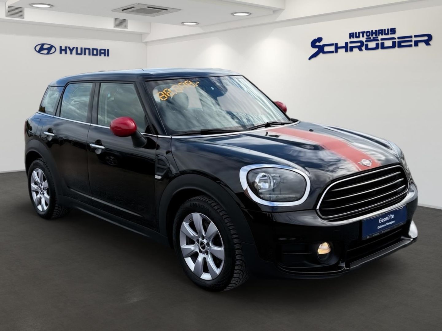 Fahrzeugabbildung MINI One Countryman COUNTRYMAN 1.5 Kombi Navigation