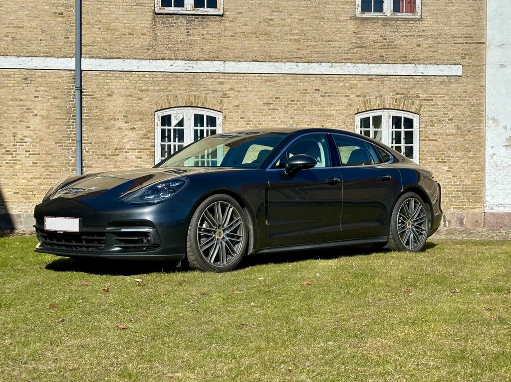 Image of Porsche Panamera