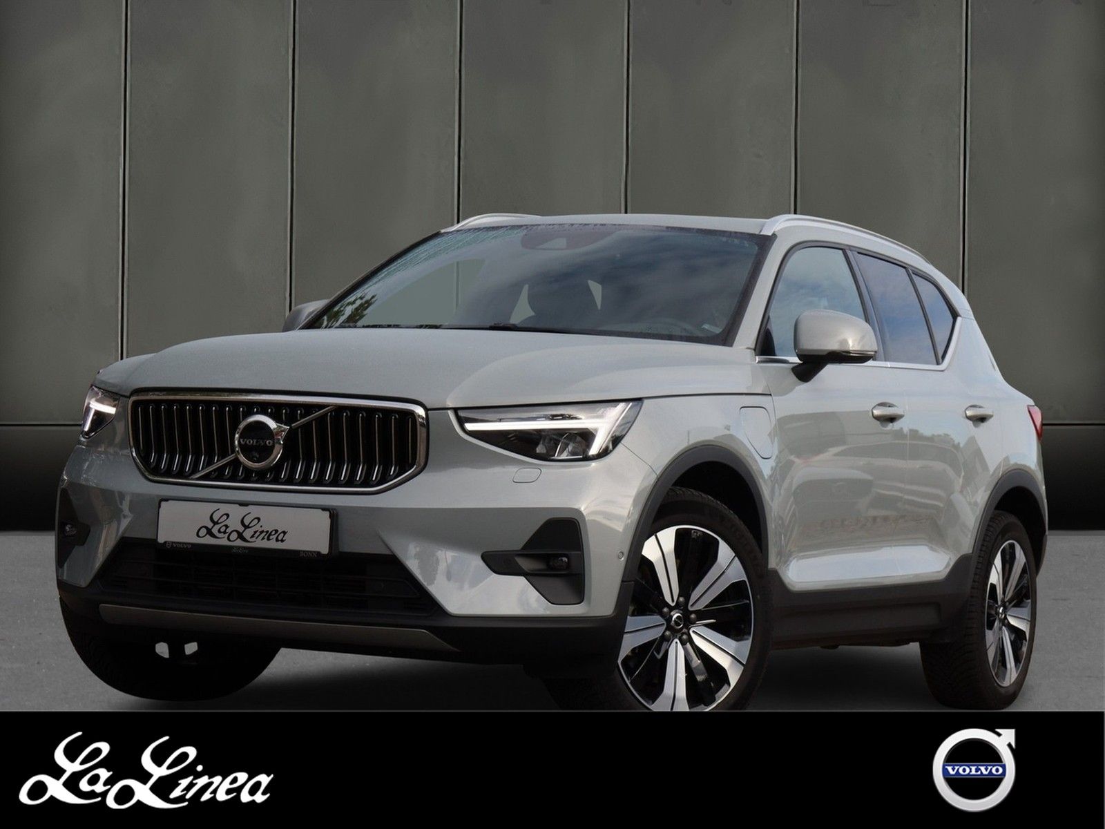 Volvo XC40 T4 Plus Bright Recharge Plug-In Hybrid Navi