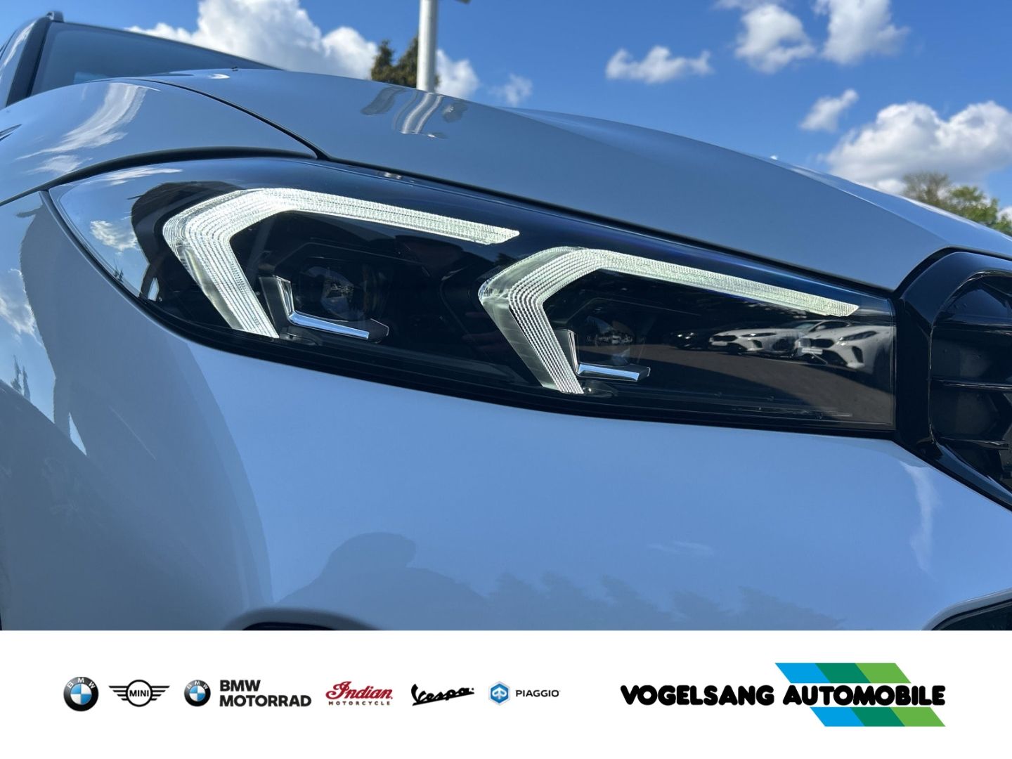 Fahrzeugabbildung BMW M340i xDriveTouring,Panodach,SurroundView,H&KSou
