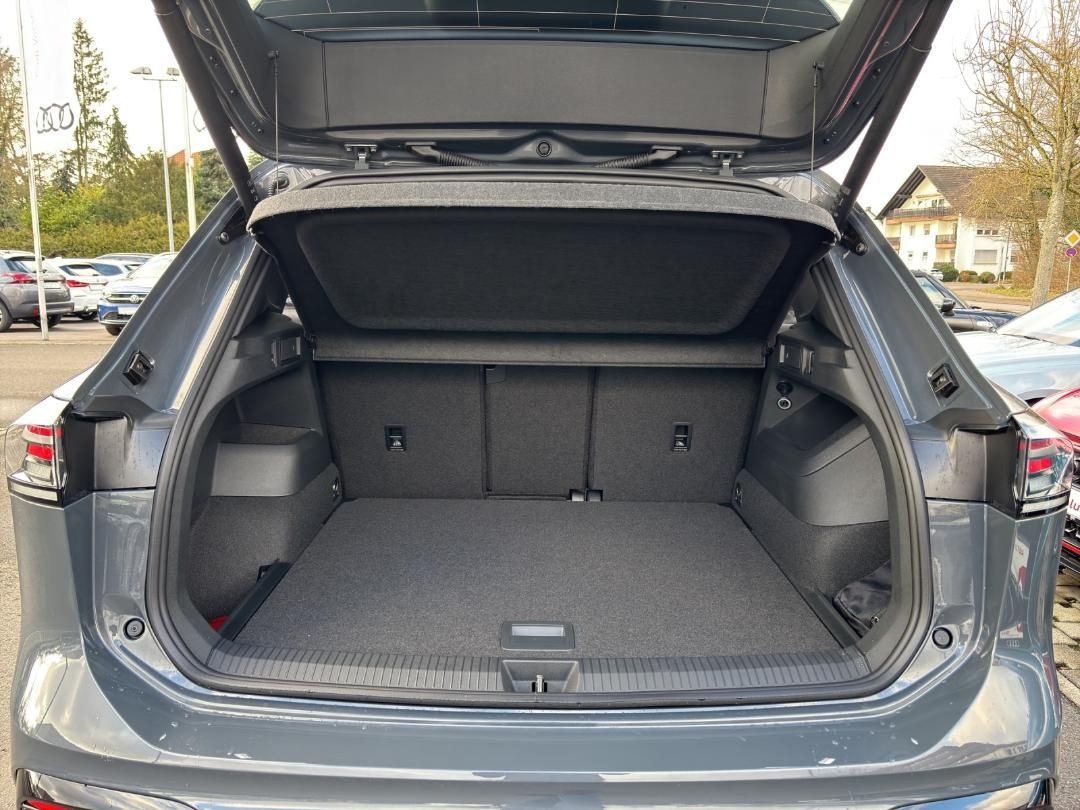 Fahrzeugabbildung Volkswagen Tiguan 2.0 TDI 4Motion W R-Line 360,AHK,HUD,LED