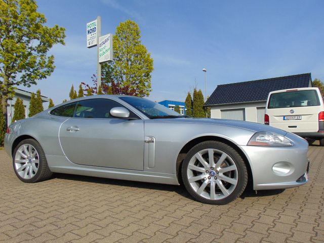 Jaguar XK 4.2L V8 Coupé*Navi*Unfallfrei*TOP