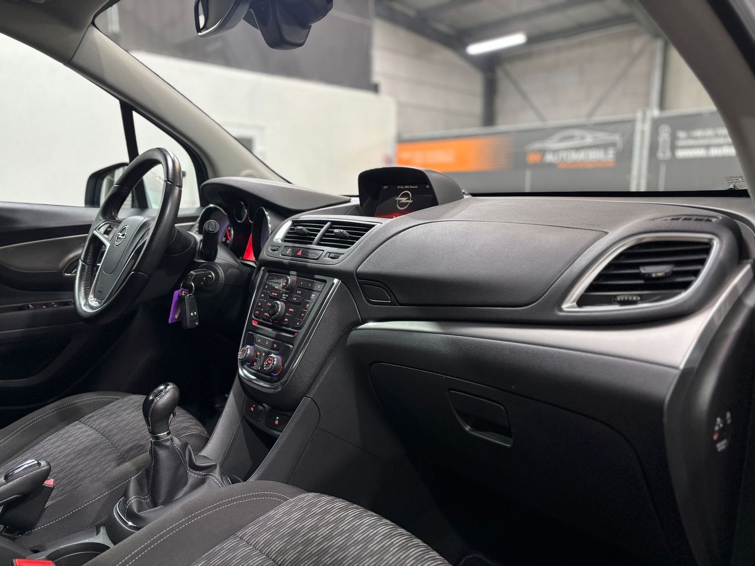 Fahrzeugabbildung Opel Mokka 1.6 CDTI Edition Kamera#Navi#Tempomat
