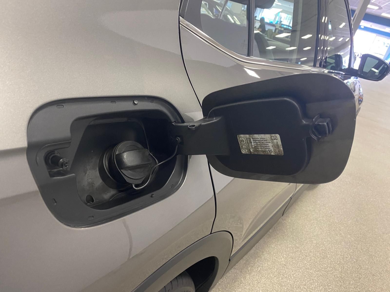 Fahrzeugabbildung Volkswagen T-Cross 1.0 TSI Style APP+KLIMA+ACC+RFK+PDC+NAVI