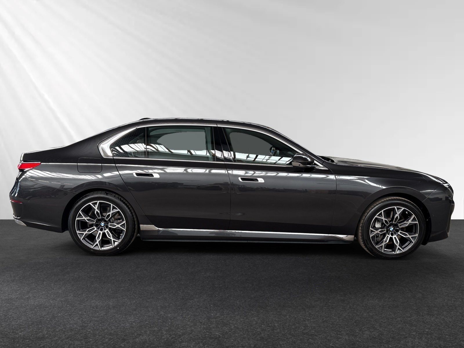 BMW 750 - Bild 2