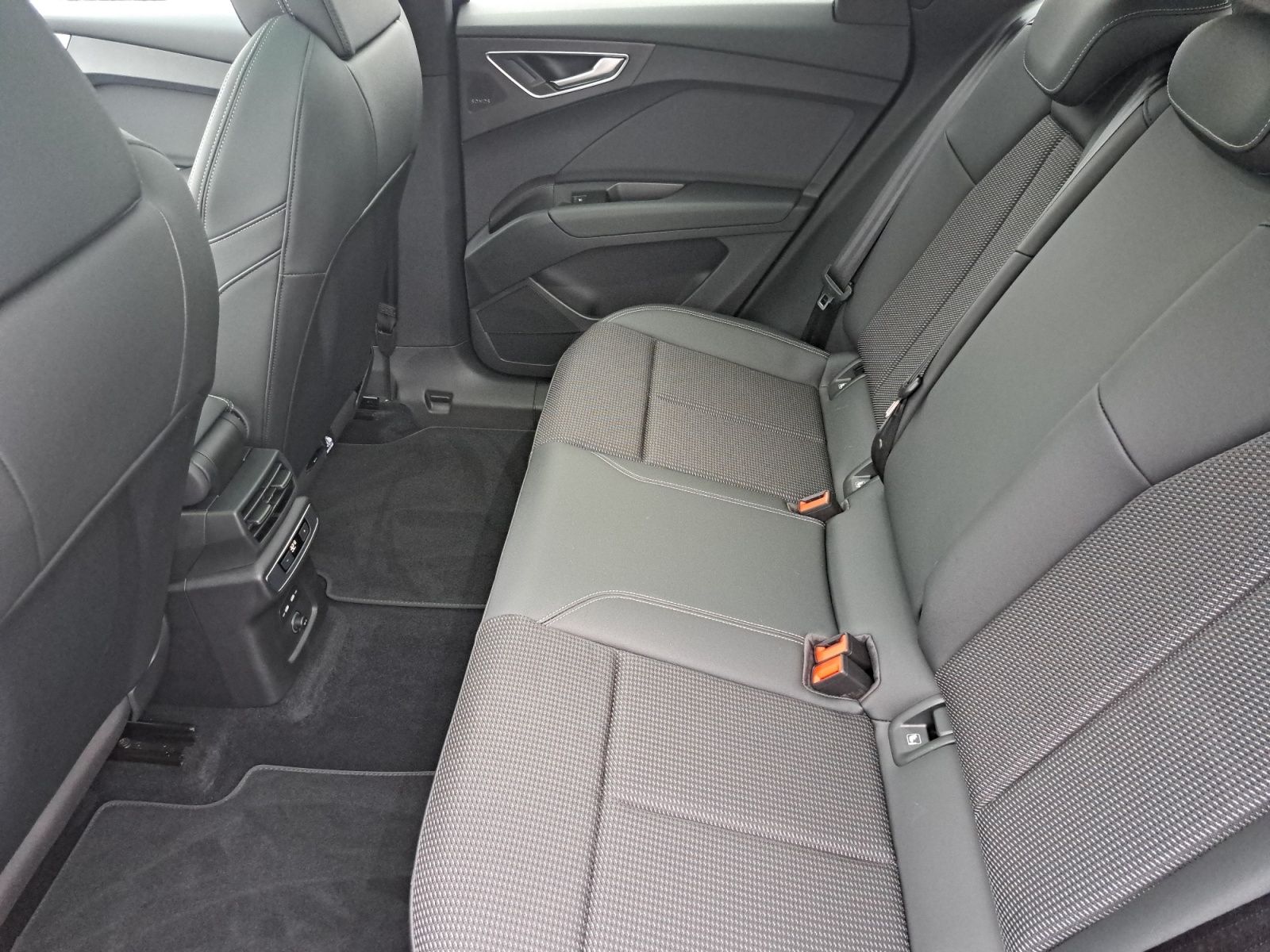 Audi Q4 e-tron - Bild 13