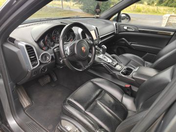 Porsche Cayenne - 10