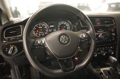 Fahrzeugabbildung Volkswagen Golf VII Lim. 1.5 TSI HIGHLINE DSG NAVI/LED/ACC