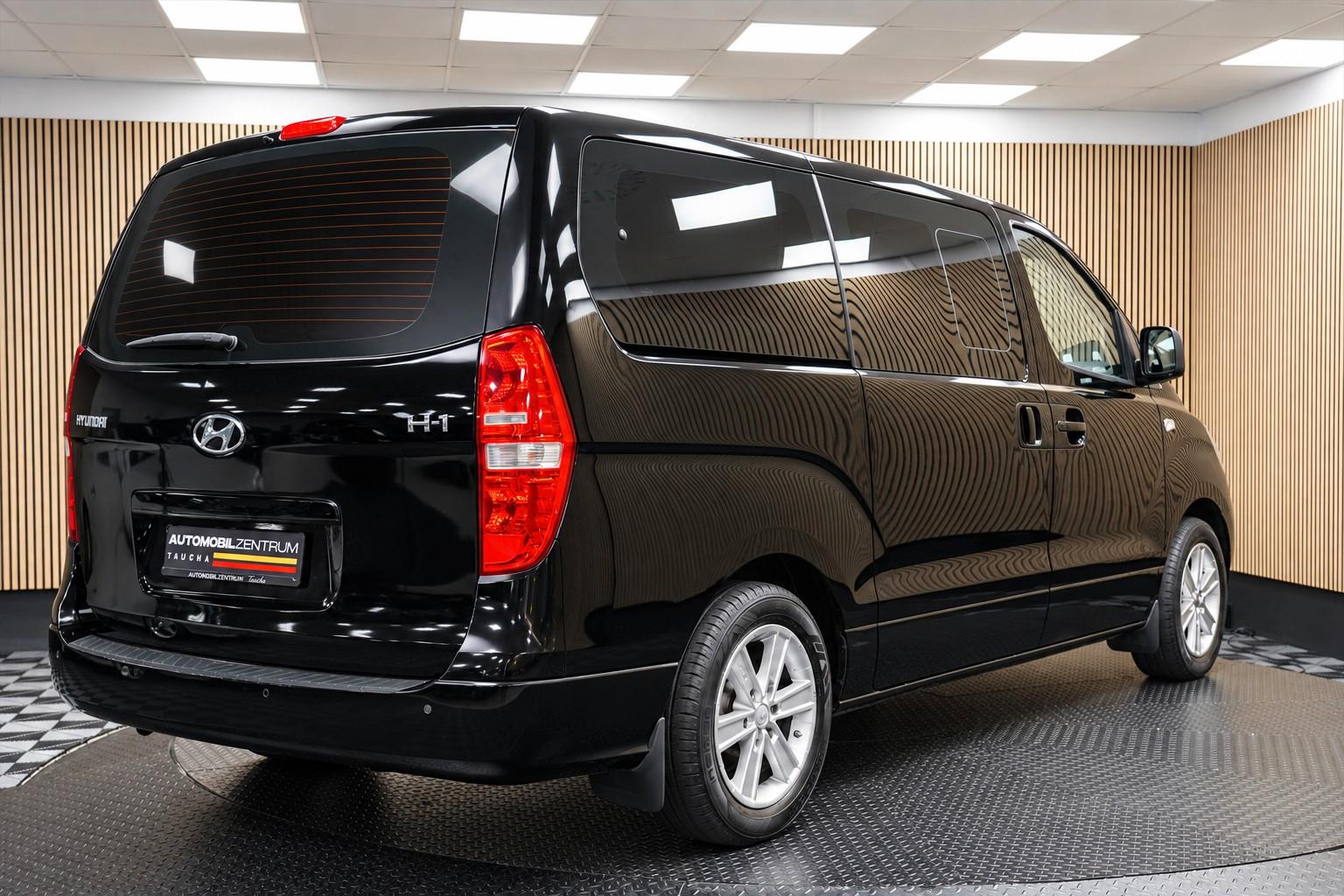 Hyundai H-1 2.5 CRDi Travel Premium +8-SITZER+LEDER+SHZ+