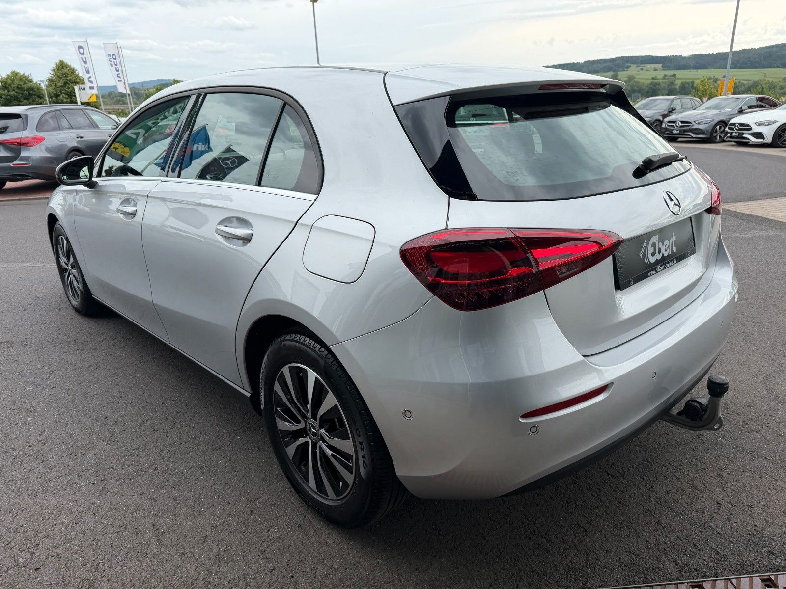 Fahrzeugabbildung Mercedes-Benz A 200 AHK+LED+Carplay+R-Kamera+SHZ+IHC