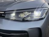 Volkswagen Passat Variant 2.0 l TDI DSG Business HeadUp - silberne Volkswagen Passat Variant