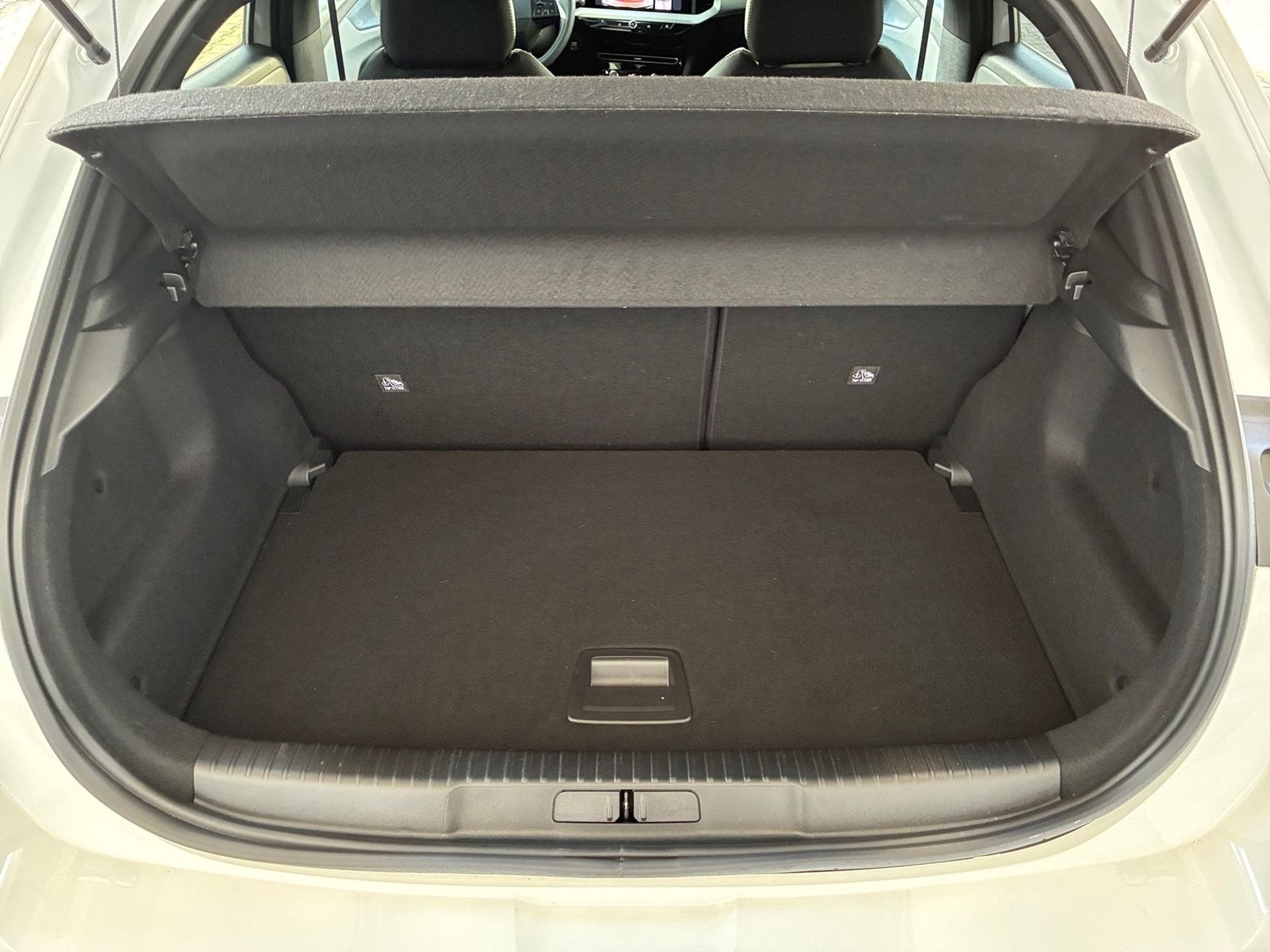 Fahrzeugabbildung Opel Mokka 1.2 Edition Kamera,LED,Navi,SHZ,Klimaaut.