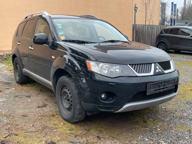 Mitsubishi Outlander 2.2 DI-D Intense