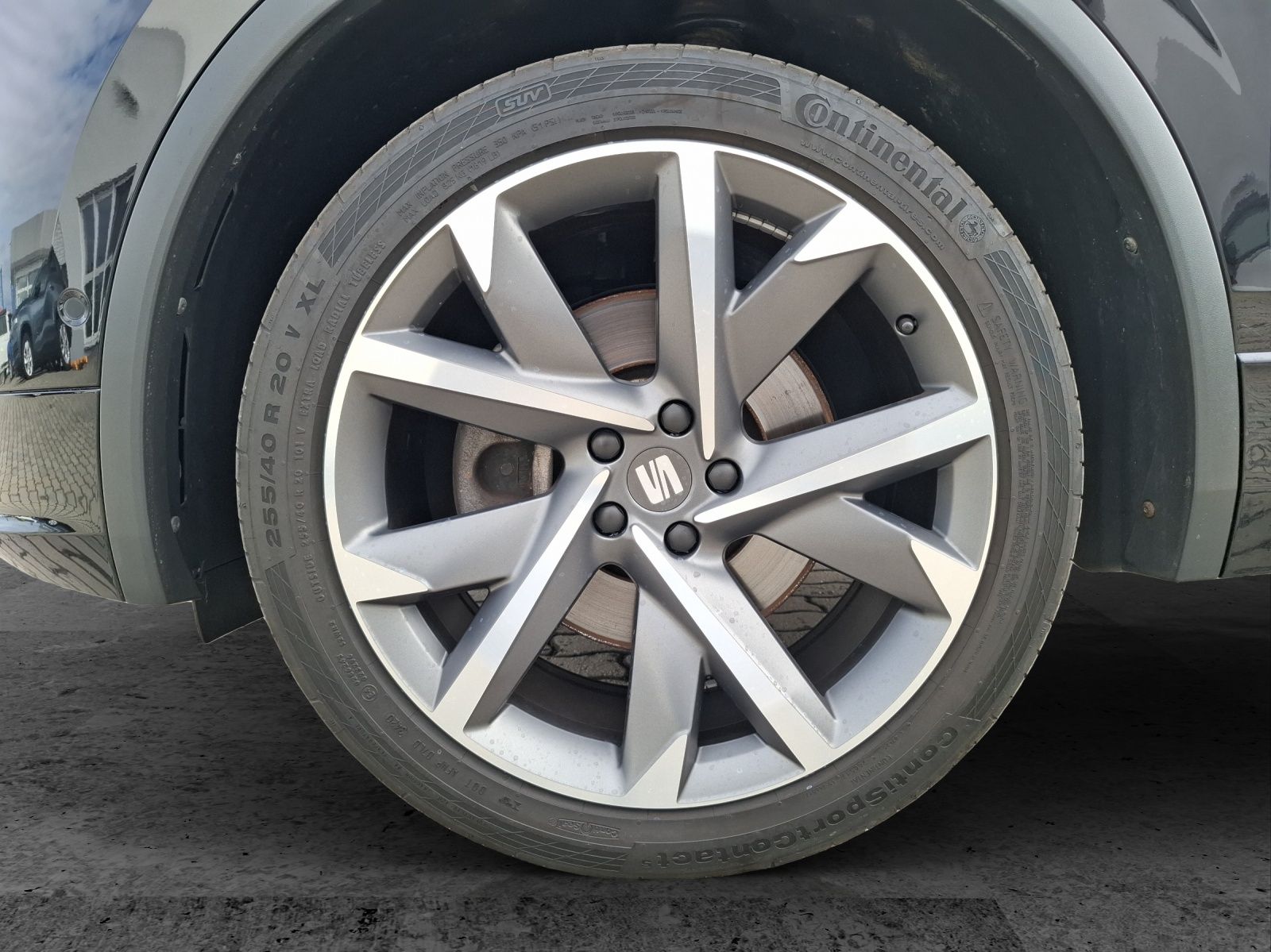 Fahrzeugabbildung SEAT Tarraco TSI FR DSG 4Drive LED AHK Navi Pano AID