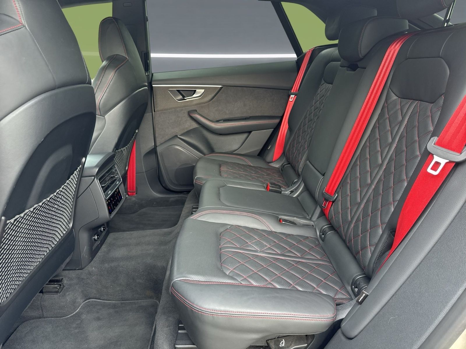 Audi SQ8 - Bild 15