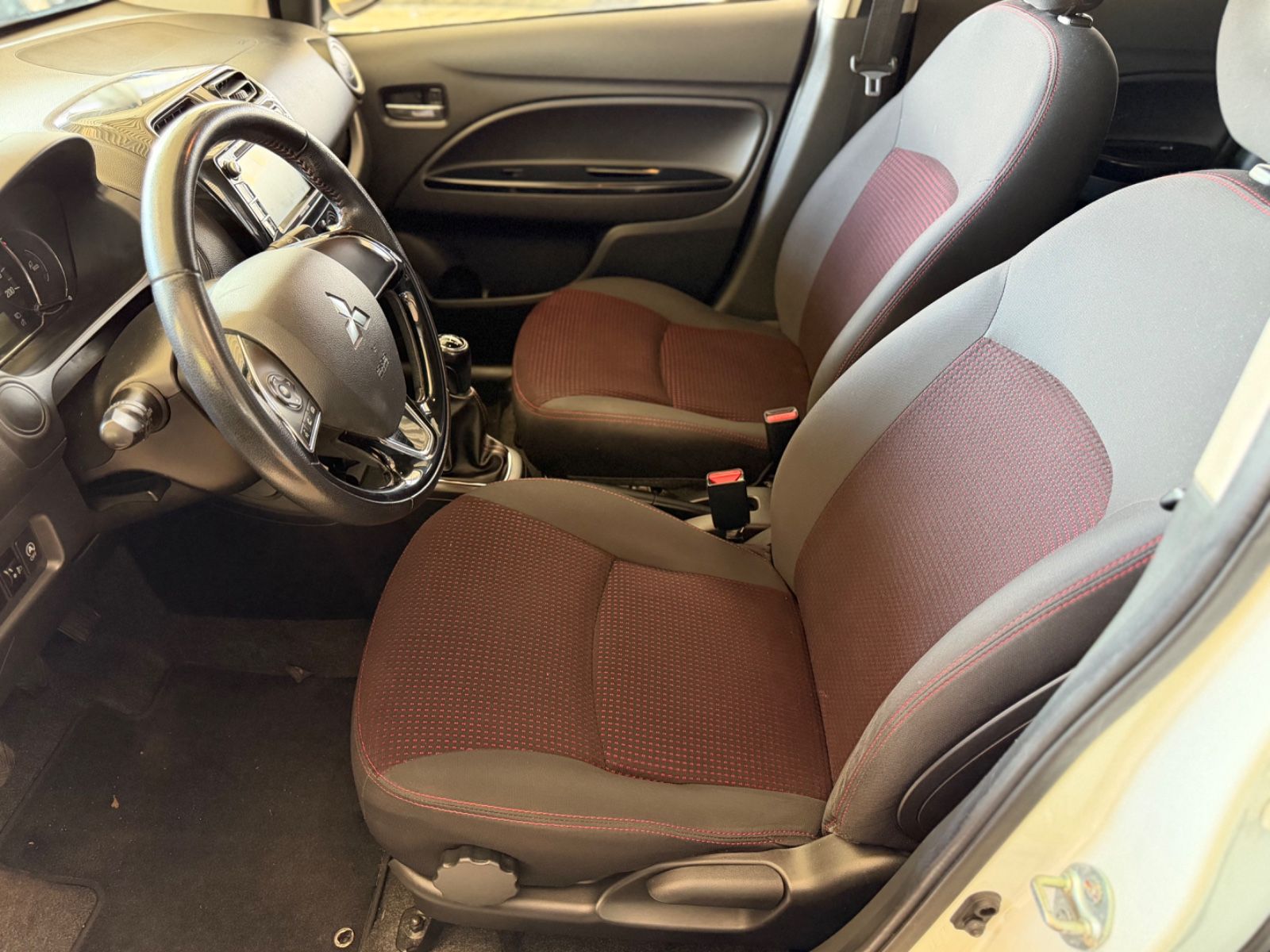 Fahrzeugabbildung Mitsubishi Space Star Diamant Edition+