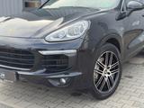 Porsche Cayenne S 4.2 V8 Facelift Pano Memo Bose 20" Alu - gebrauchte Porsche Cayenne mit Facelift