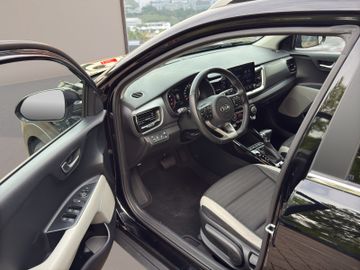 Kia Stonic 1.0T DCT7 120 Mild-Hybrid Spirit Navi LED