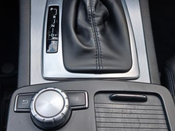 Mercedes-Benz E 350 CGI BE