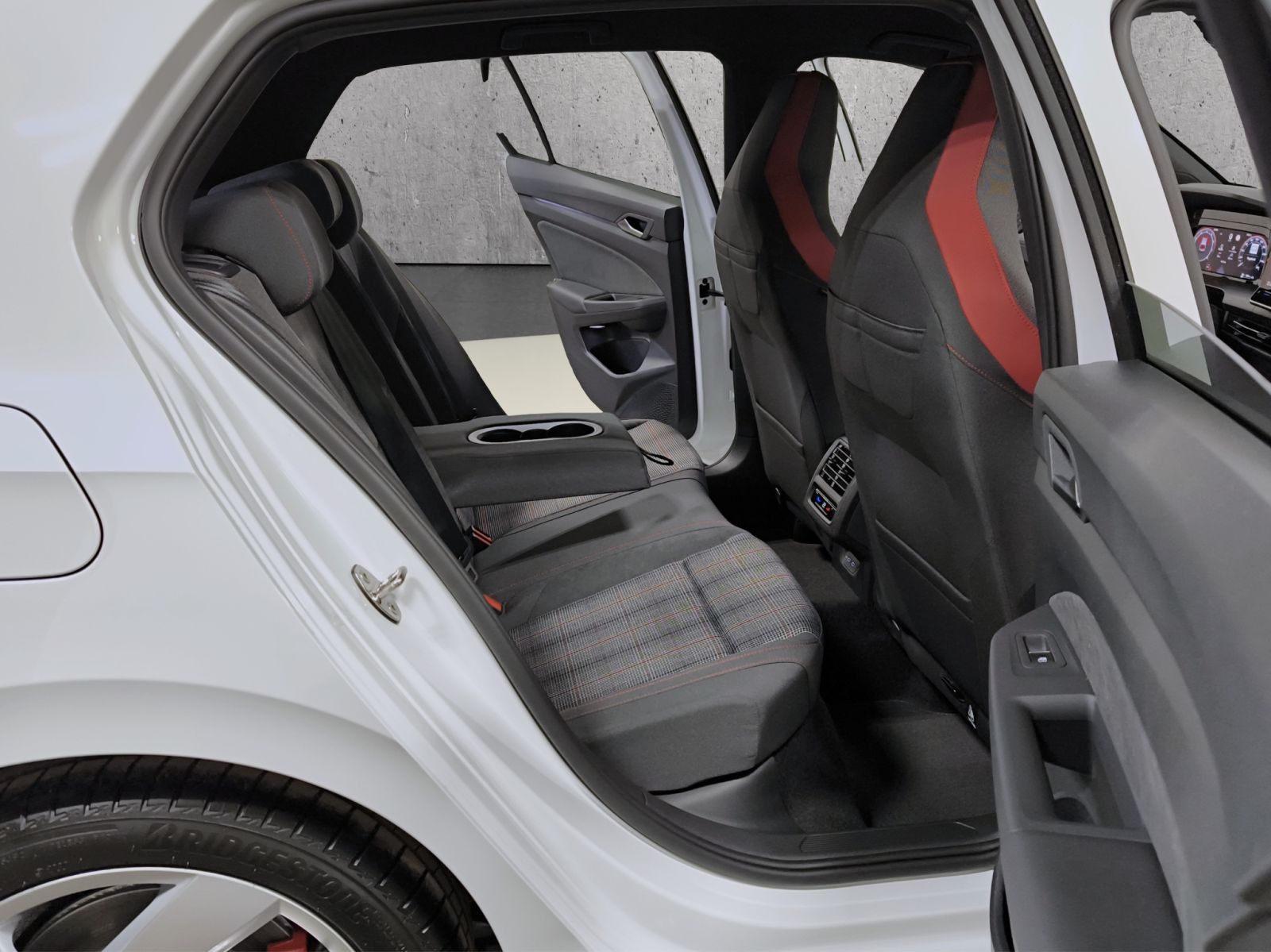 Volkswagen Golf - Bild 14