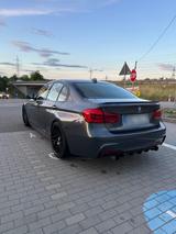 BMW 335i F30 Head-UP/ Harman Kardon - BMW 335 in Stuttgart