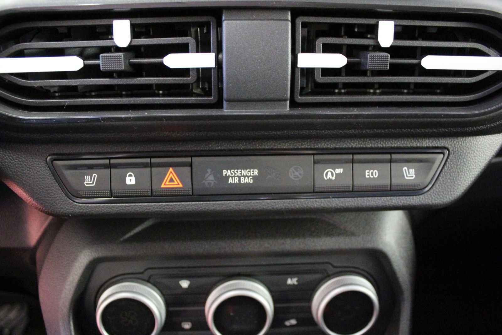 Fahrzeugabbildung Dacia Sandero Expression ECO-G 120 *Sitzhz*LPG*Kamera