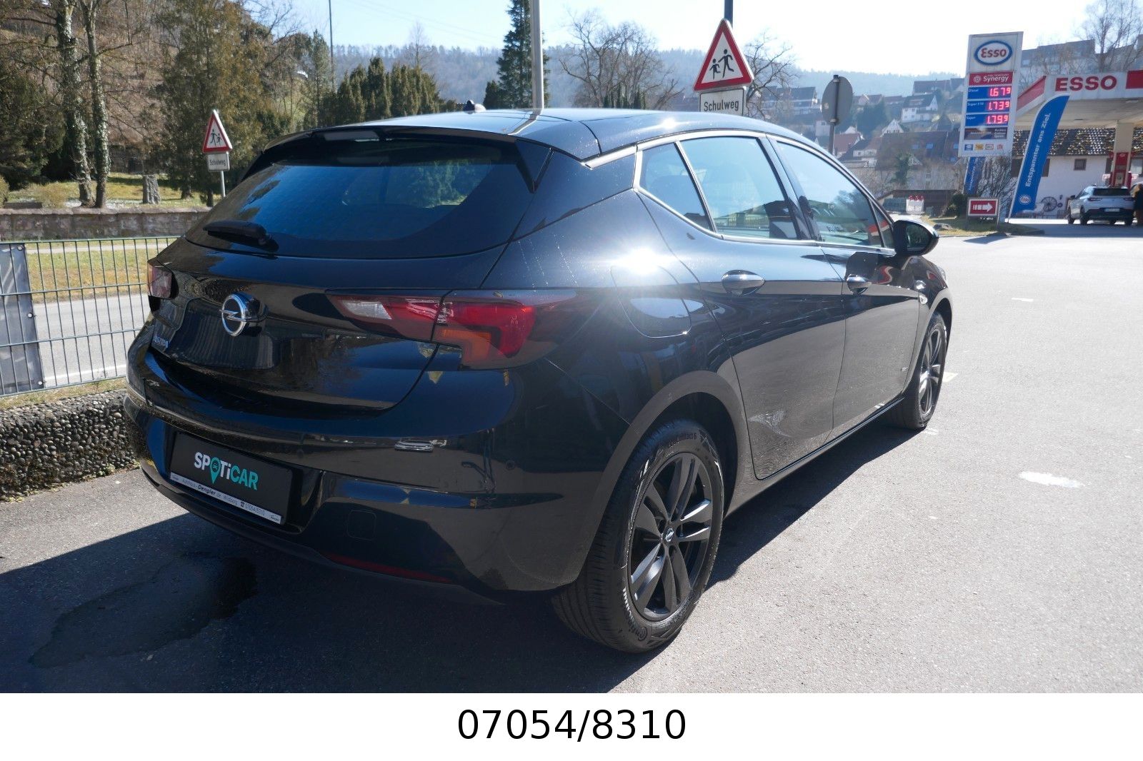 Fahrzeugabbildung Opel Astra K Lim./ Design & Tech