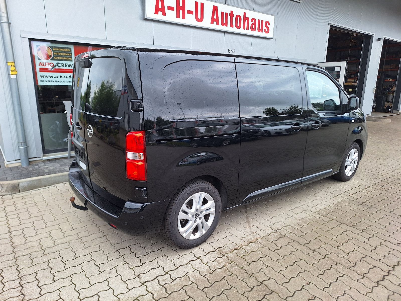Fahrzeugabbildung Opel Vivaro Doka 5 Sitzer /Aut. Hagelschaden