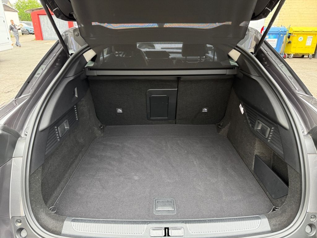 Fahrzeugabbildung Citroën C5 X PureTech 130 Start&Stop EAT8 YOU