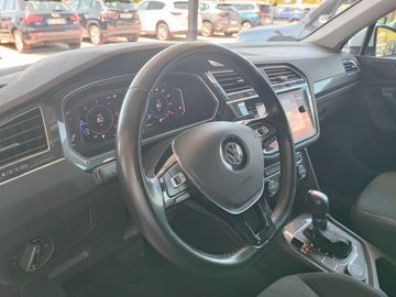 Volkswagen Tiguan - 9