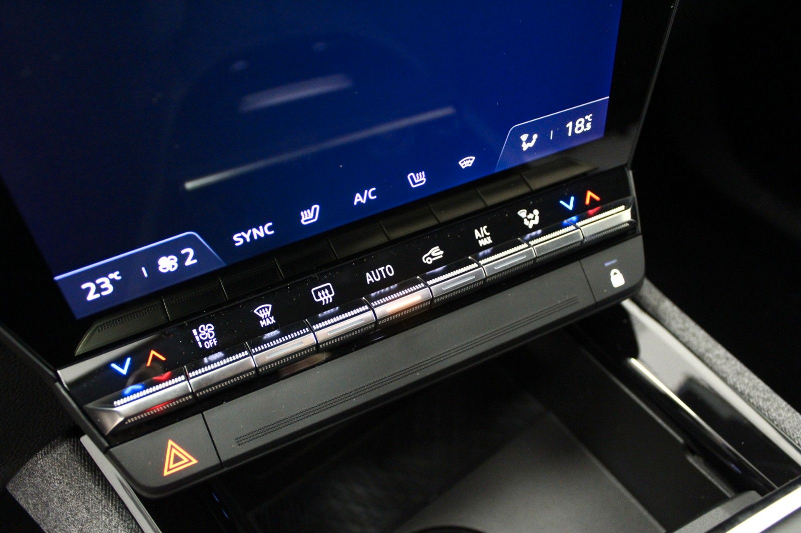 Fahrzeugabbildung Renault Austral Mild Hybrid 140 Automatik Equilibre City
