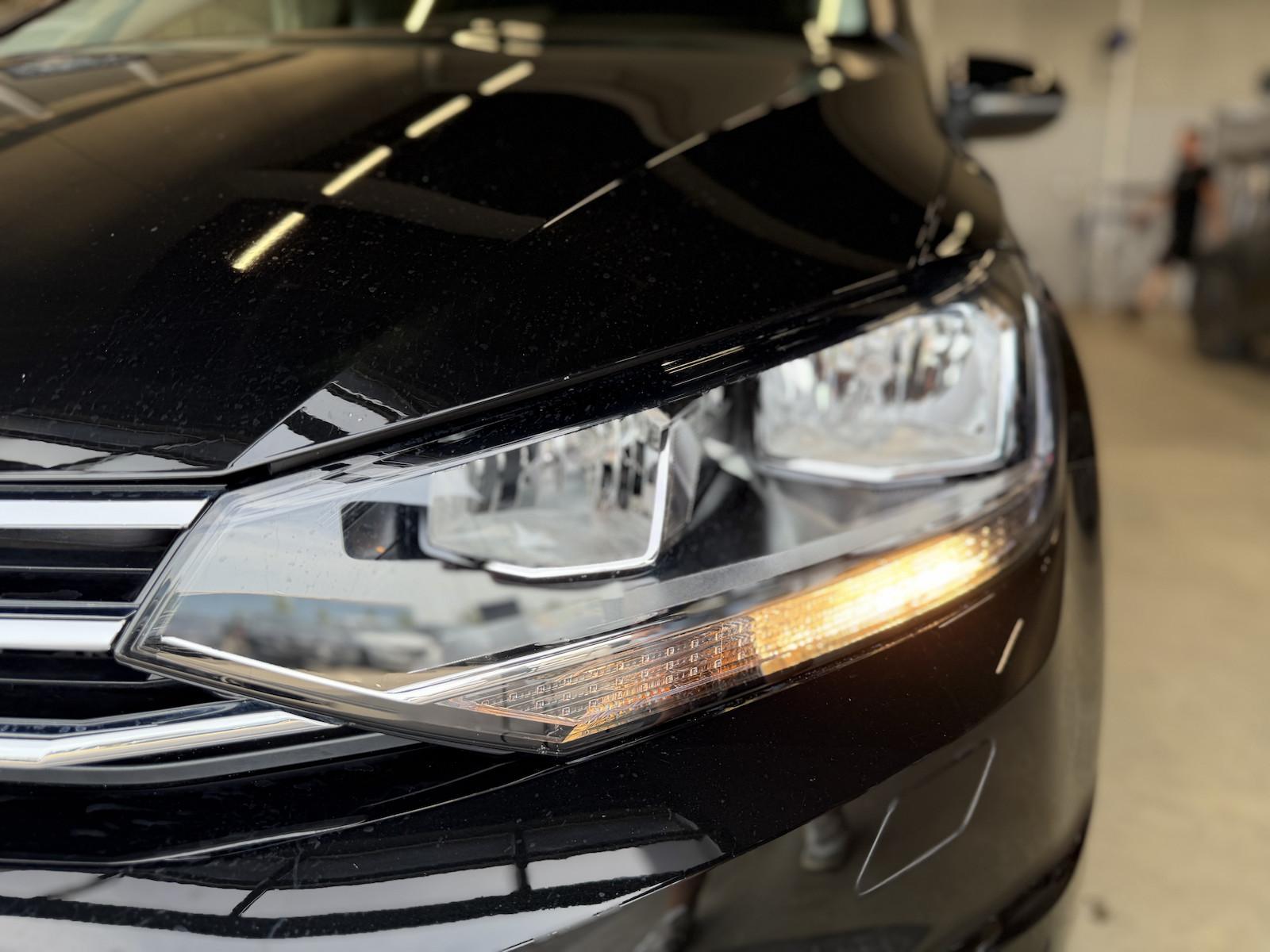 Volkswagen Touran 1.5TSI DSG Goal 7 Sitze NAVI Heckkl.el., миниатюра 2