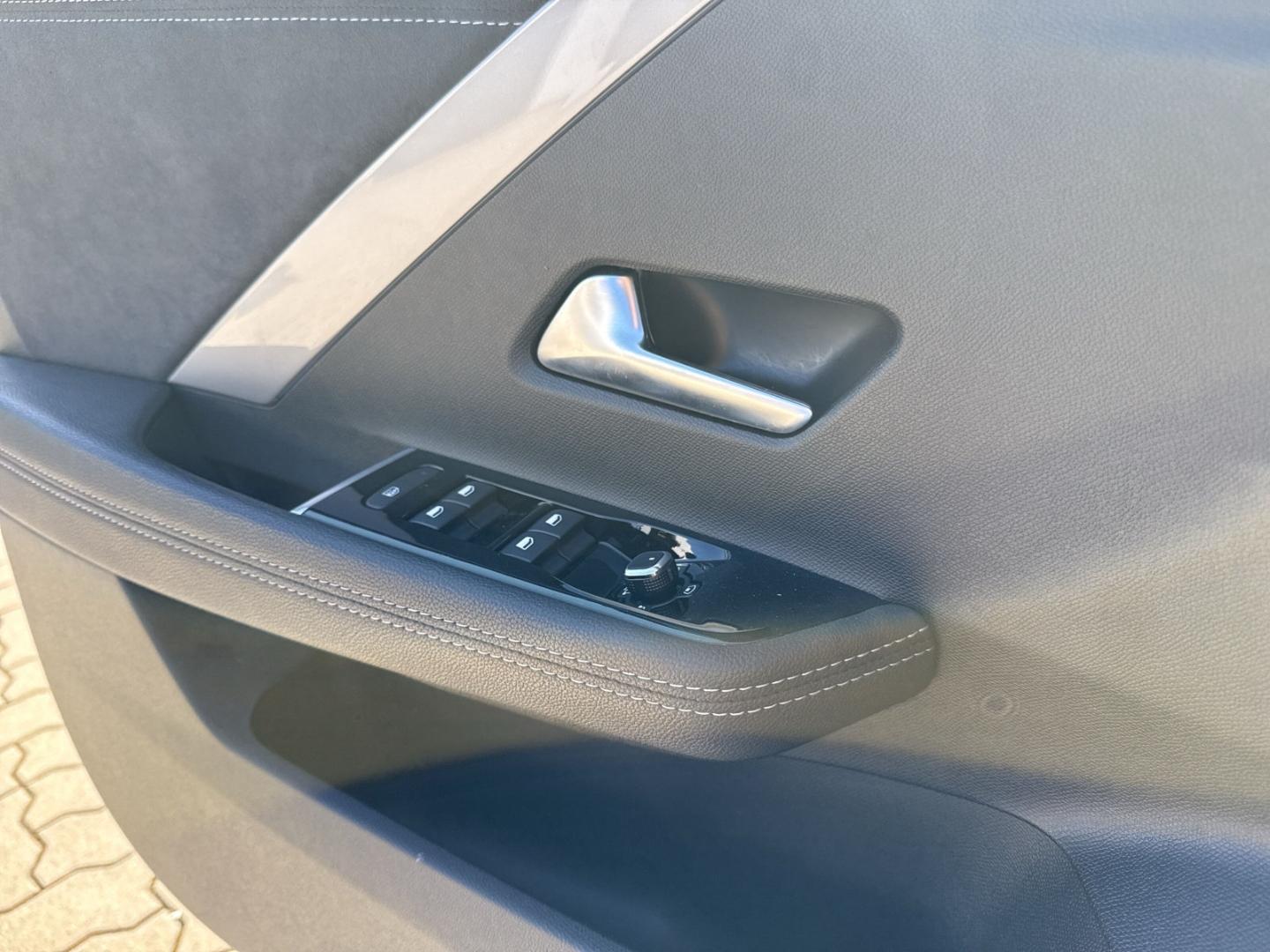 Opel Astra Electric GS El. Panodach Navi Digitales Co