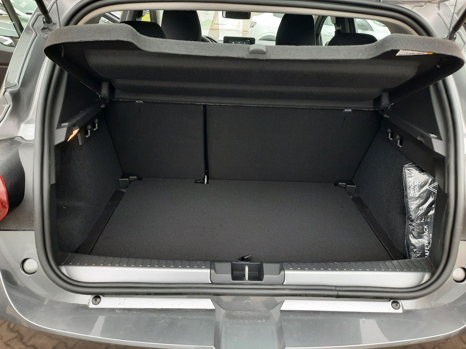 Dacia Sandero - Bild 9