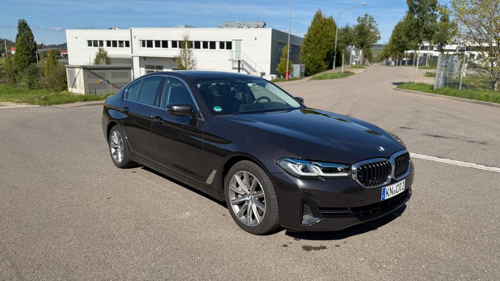 Image of BMW 530