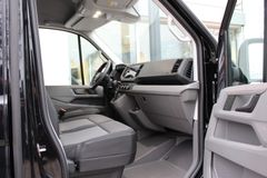 VW Crafter Kasten 35 mittellang HD/ AHK/ LED/ NAVI VW Crafter Kasten 35 mittellang HD/ AHK/ LED/ NAVI