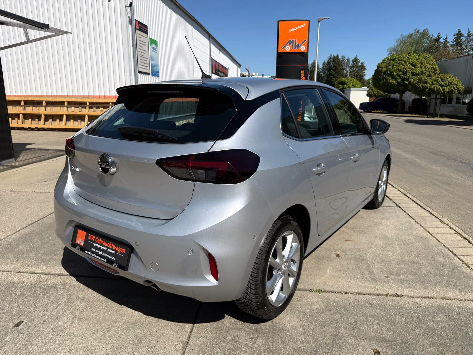 Fahrzeugabbildung Opel Corsa-F Elegance 1.2 Turbo LED SHZ NAV TEMP PDC
