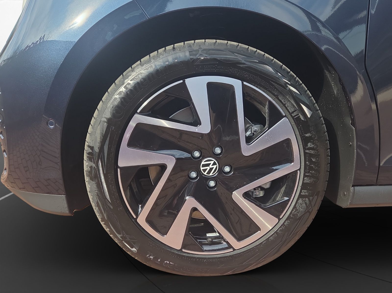 Volkswagen ID.Buzz Pro 286 PS 86 kWh LR 75 Jahre Edition imagem 3