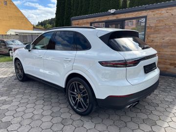 Porsche Cayenne - 6
