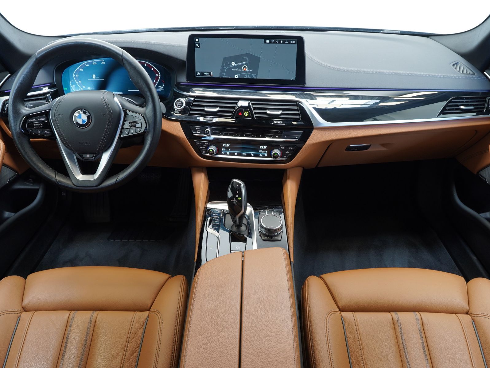 Fahrzeugabbildung BMW 520 i Touring  Luxury Line H&K/KAMERA/LM19"