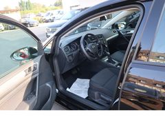 Fahrzeugabbildung Volkswagen Golf 1hd Navi Tempo SHZ Scheckheftgepflegt