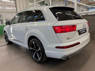 Audi Q7 - 10
