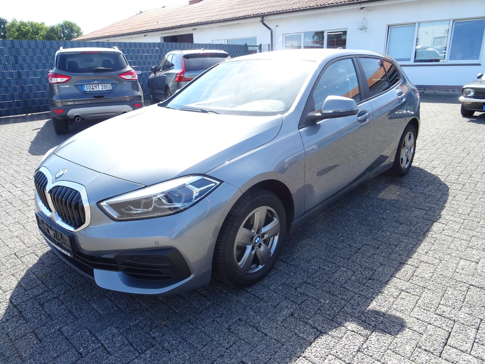 BMW 118 i Advantage LED Navi SHZ LHZ PDC