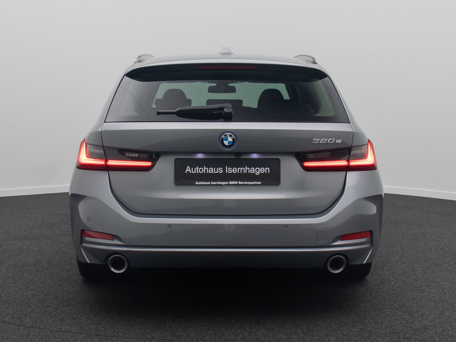 Fahrzeugabbildung BMW 320e Kamera DAB Leder Panorama Sport HUD 18Zoll