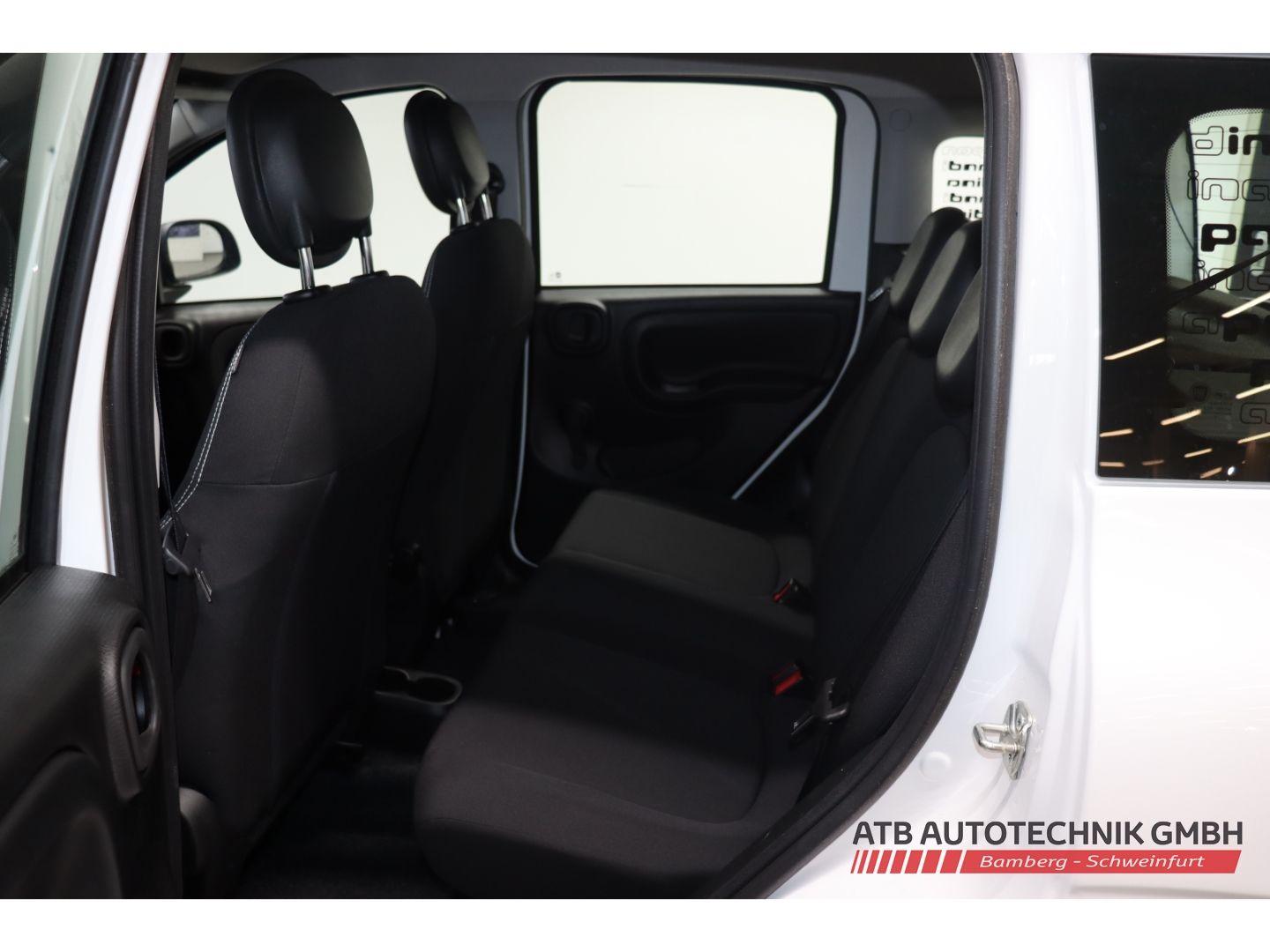 Fahrzeugabbildung Fiat Pandina ICON Hybrid 1.0 GSE DAB Spurhalteass.