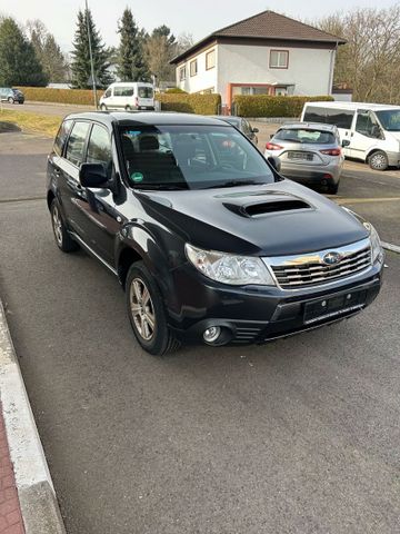 Subaru Forester 2.0D Active,Erste Hand!!!