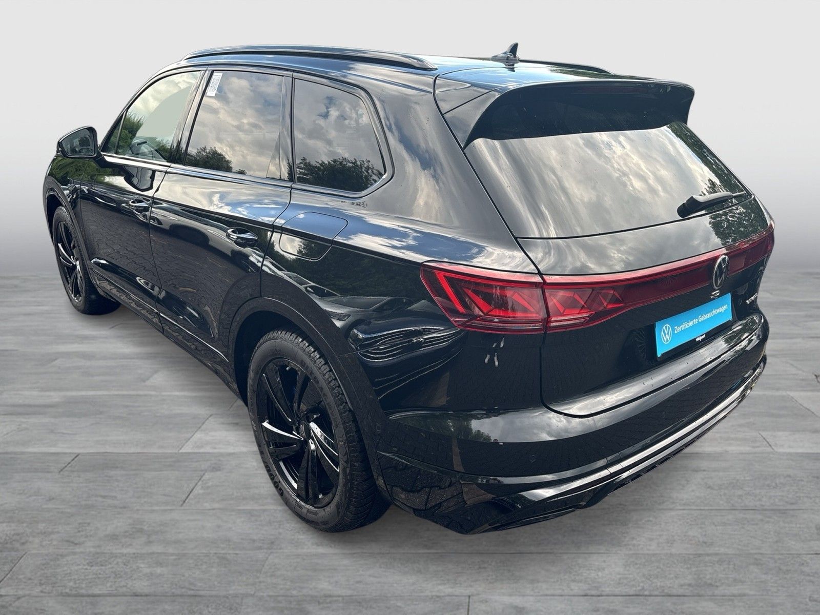 Volkswagen Touareg HYBRID R DYNAUDIO AHK CAM ACC LM21 NAVI foto 4