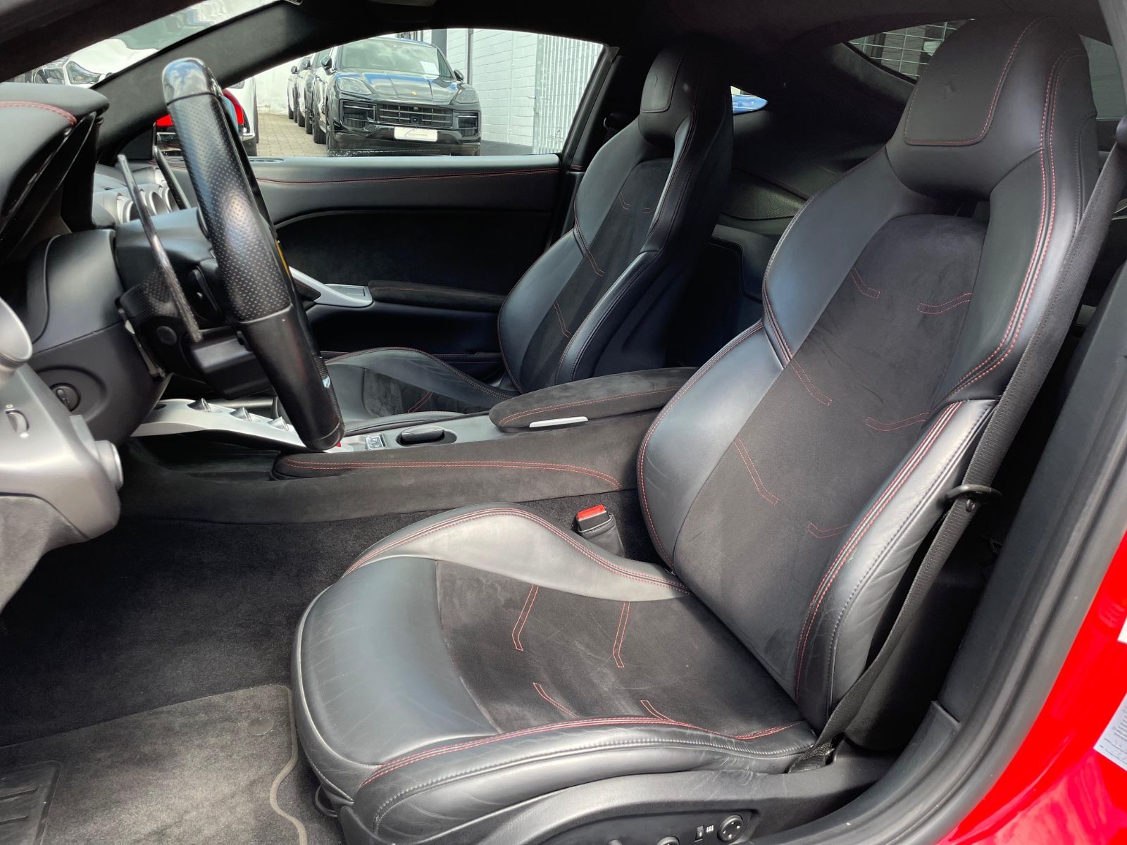 Fahrzeugabbildung Ferrari F12 Berlinetta Novitec |Carbon|LED Lenkrad|Navi|