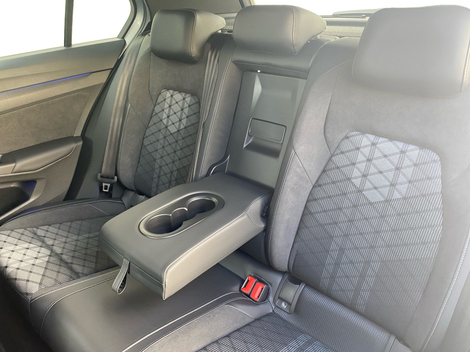 Volkswagen Golf - Bild 11