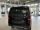 Peugeot Rifter GT BlueHDI 130 L2 EAT8 schwarz Navi Klima - Behindertengerechte Peugeot Rifter